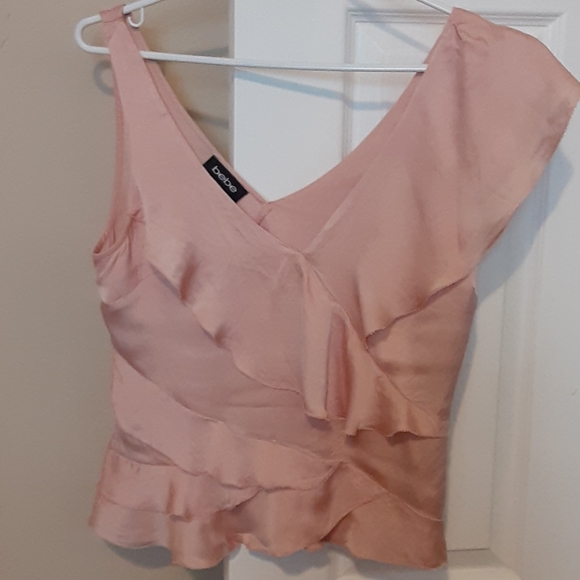 Bebe Women’s Pink Ruffle Silky Blouse / top - Picture 3 of 6